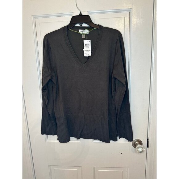 Melissa Paige Grey Vneck Sweater size L NWT - Picture 1 of 3